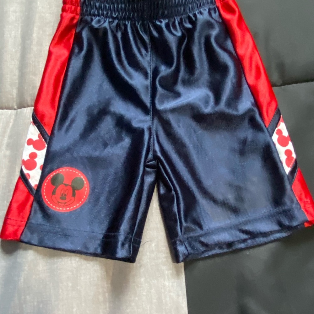🦞 3/ $10 🦞 Baby boys Mickey Mouse shorts 🩳